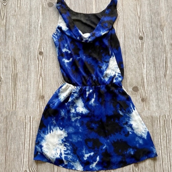 Forever 21 Blue Tie Dye Draped Cowl Back Dress - Picture 5 of 6